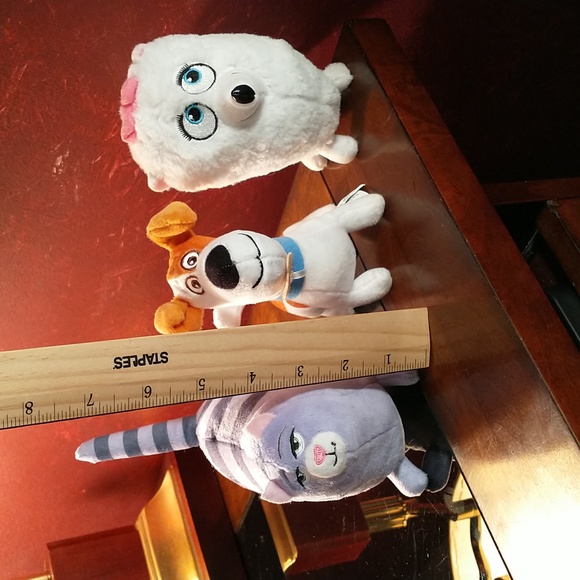 The Secret Life of Pets - Max the dog, Gidget the dog & Chloe the cat - Picture 2 of 10